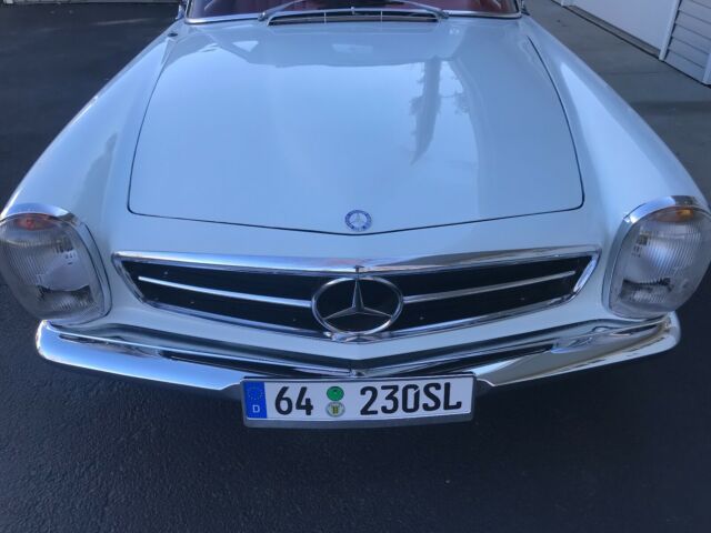 Mercedes-Benz SL-Class 1964 image number 4