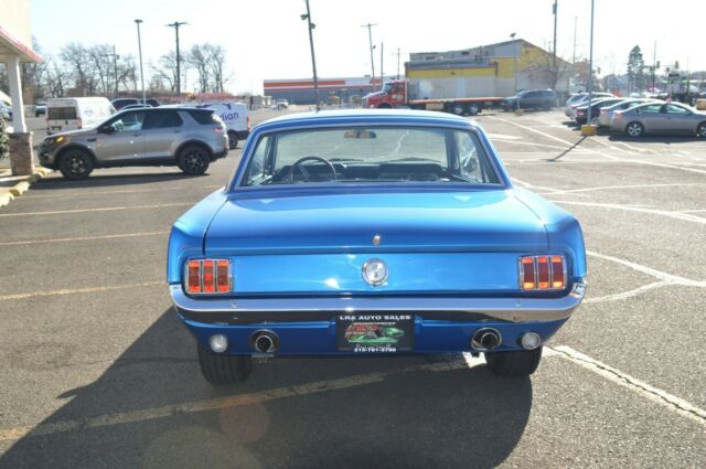 Ford Mustang 1966 image number 7