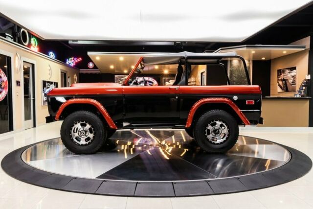 Ford Bronco 1970 image number 16