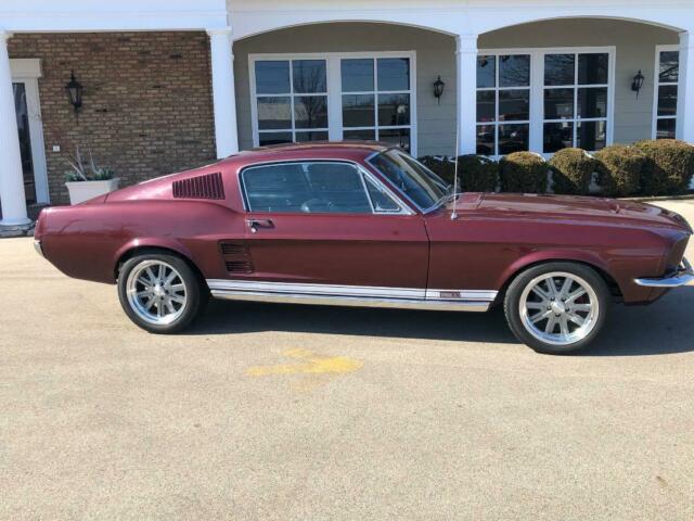 Ford Mustang 1967 image number 2