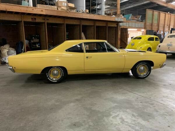 Plymouth Roadrunner 1968 image number 14