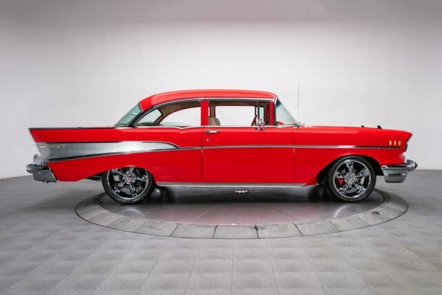 Chevrolet Bel Air/150/210 1957 image number 32