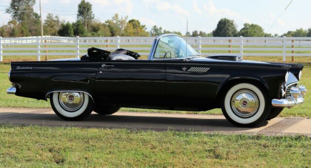 Ford Thunderbird 1955 image number 30