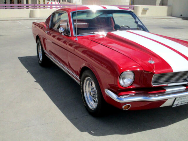 Ford Fastback 1966 image number 15