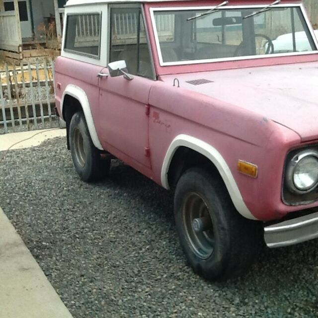 Ford Bronco 1970 image number 1