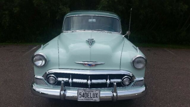 Chevrolet Bel Air/150/210 1954 image number 1