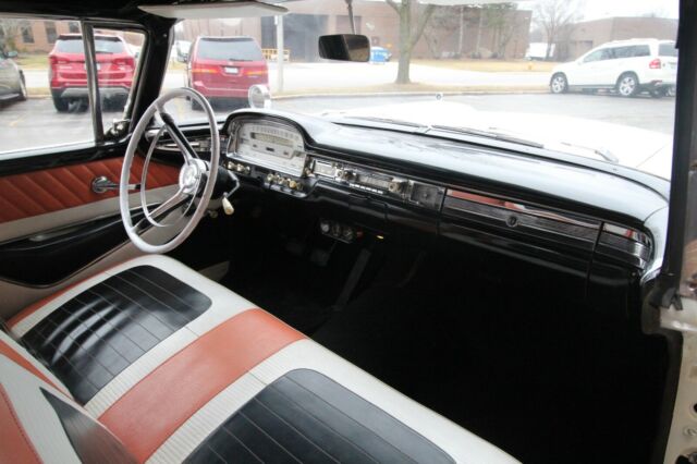 Ford Galaxie 1959 image number 19