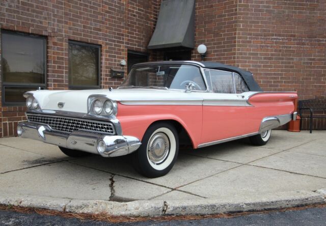 Ford Galaxie 1959 image number 24