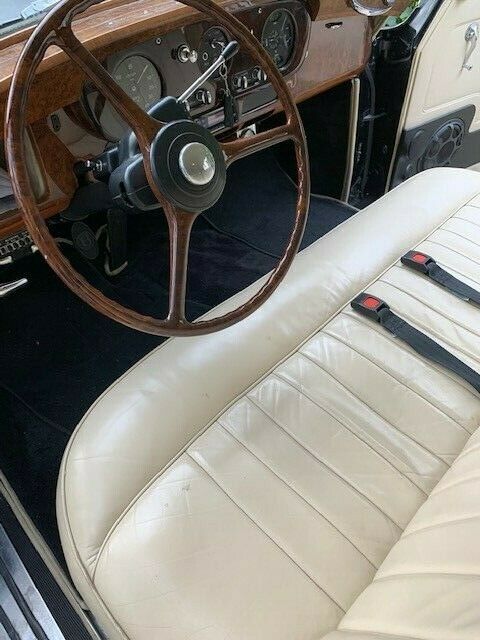 Bentley S1 Standard Steel Saloon 1956 image number 14