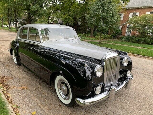 Bentley S1 Standard Steel Saloon 1956 image number 2