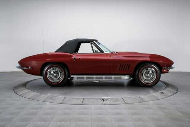 Chevrolet Corvette 1967 image number 13