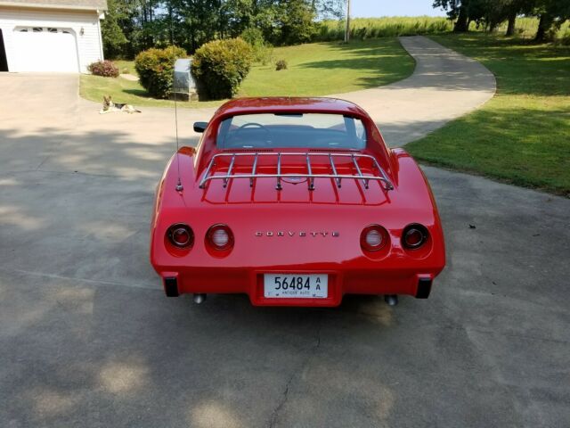 Chevrolet Corvette 1975 image number 18