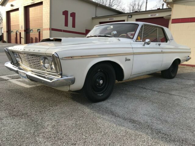 Plymouth Belvedere 1963 image number 28