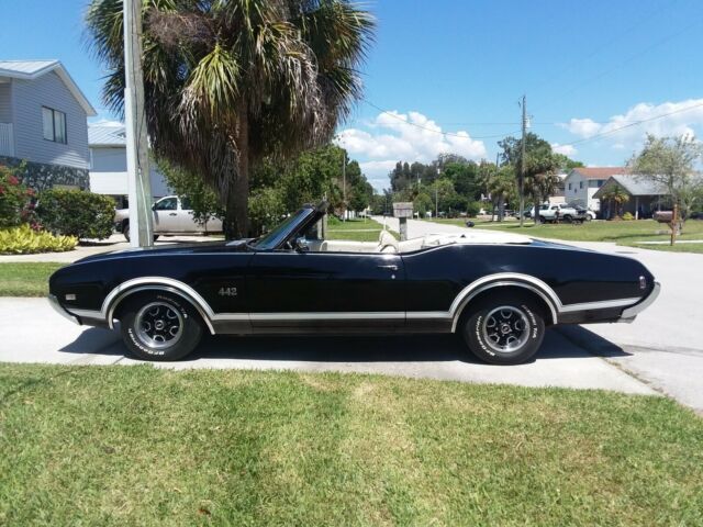 Oldsmobile 442 1969 image number 25