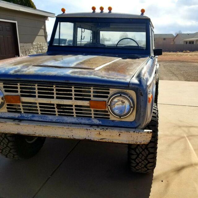 Ford Bronco 1971 image number 2