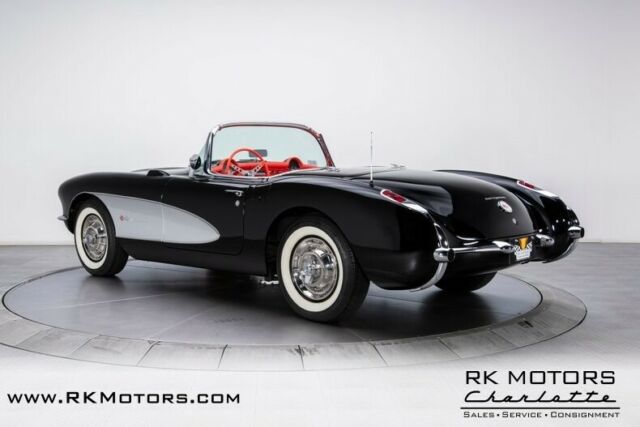 Chevrolet Corvette 1957 image number 10