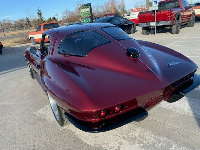 Chevrolet Corvette 1963 image number 0