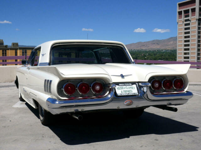 Ford Thunderbird 1960 image number 30