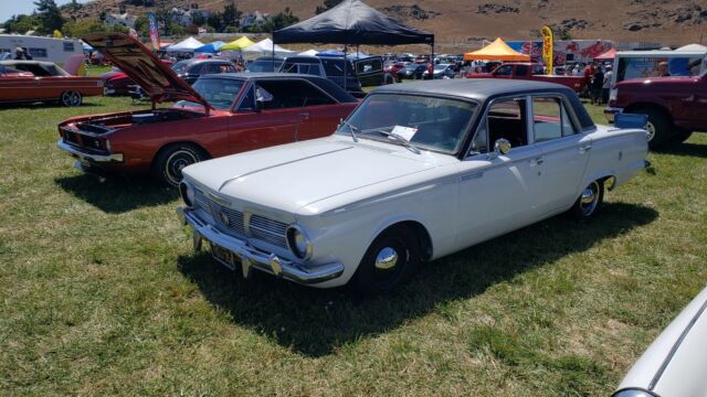 Plymouth Valiant 3.7 1965 image number 15