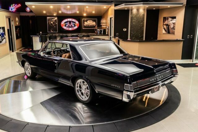 Pontiac GTO 1965 image number 15