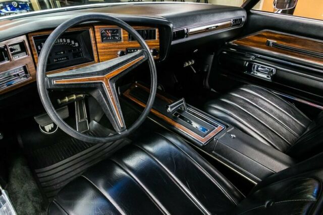 Buick Riviera 1973 image number 24