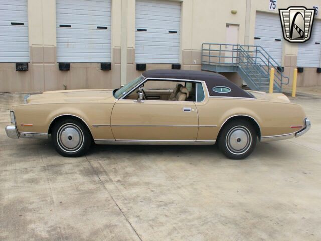 Lincoln Continental 1973 image number 2