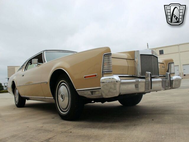 Lincoln Continental 1973 image number 43