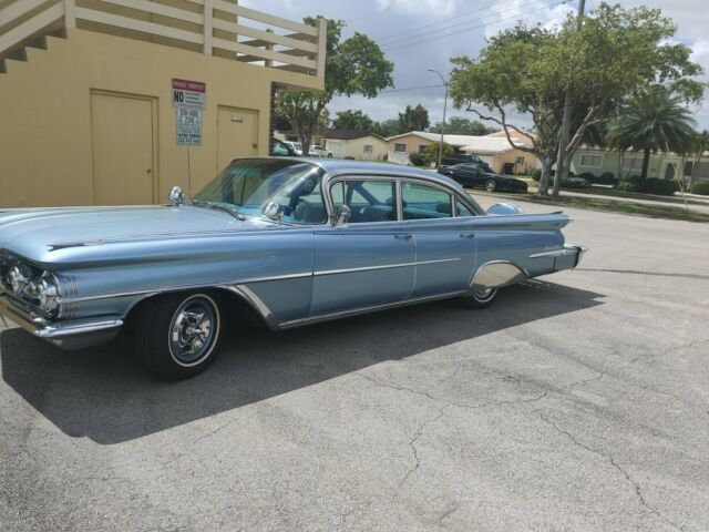 Oldsmobile Ninety-Eight 1959 image number 1