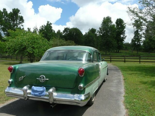 Oldsmobile Super 88 1954 image number 17