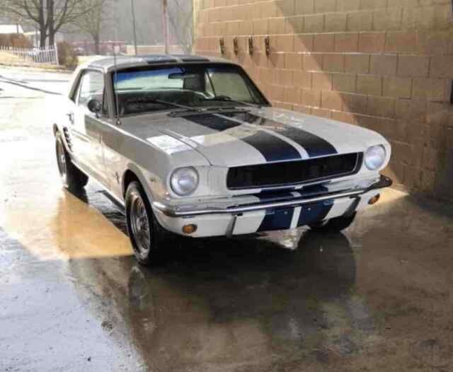 Ford Mustang 1966 image number 0