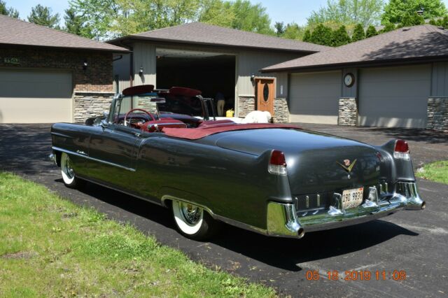 Cadillac DeVille 1955 image number 29