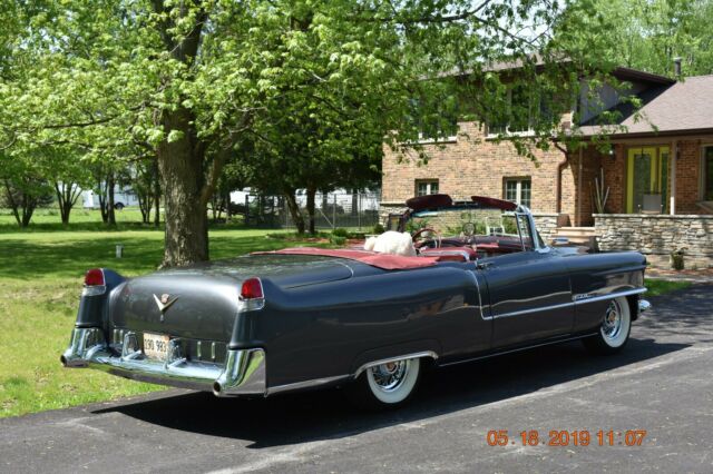 Cadillac DeVille 1955 image number 4