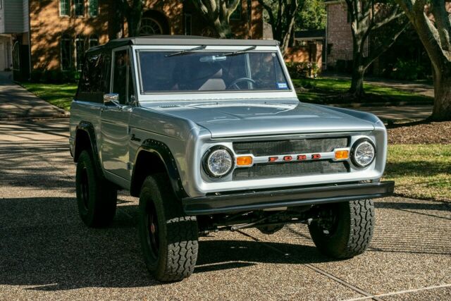 Ford Bronco 1974 image number 1