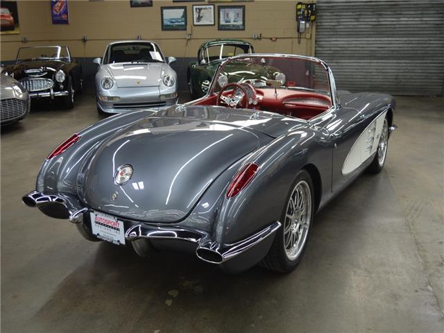 Chevrolet Corvette 1959 image number 10