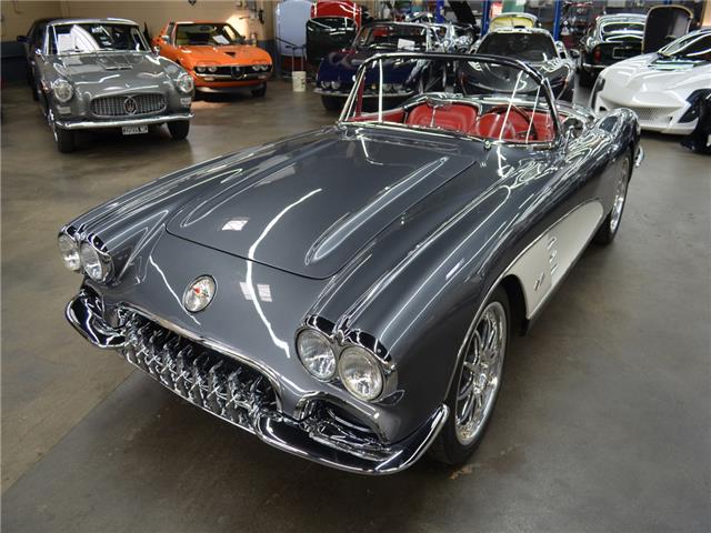 Chevrolet Corvette 1959 image number 15