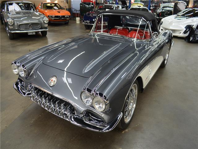 Chevrolet Corvette 1959 image number 16