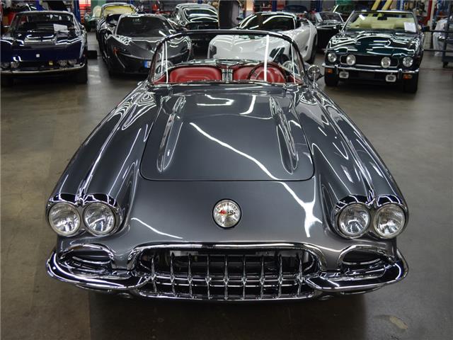 Chevrolet Corvette 1959 image number 2