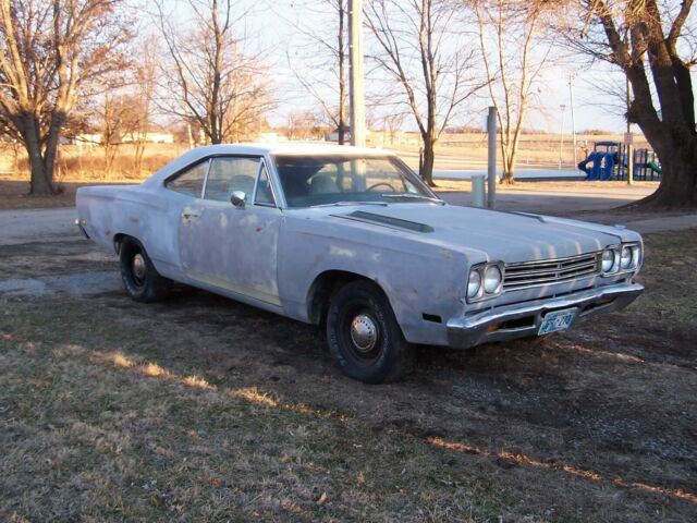 Plymouth Road Runner 1969 image number 1