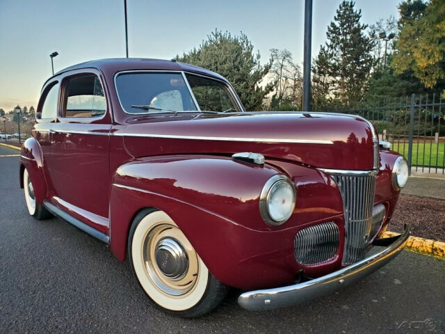 Ford 2 Door Sedan 1941 image number 12