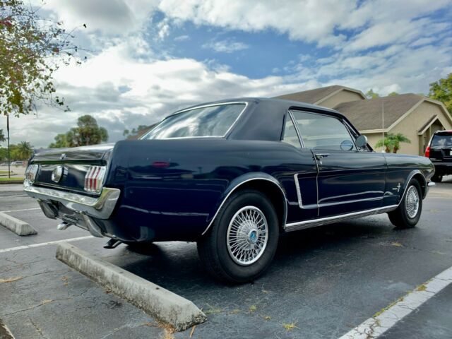 Ford Mustang 1965 image number 2