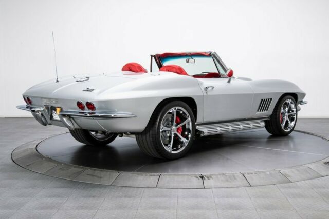 Chevrolet Corvette 1967 image number 1