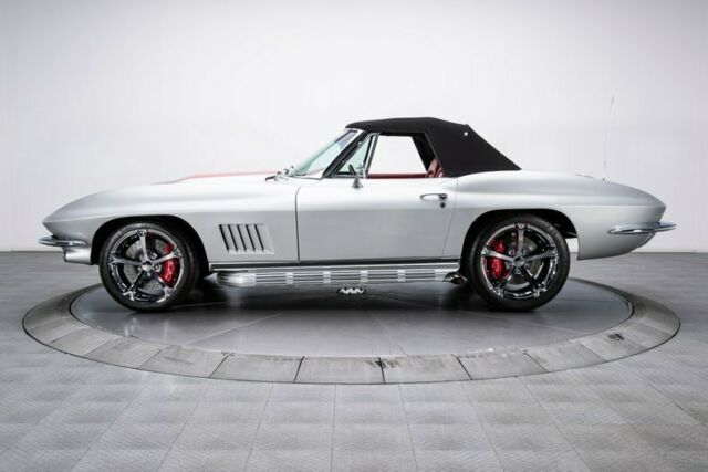 Chevrolet Corvette 1967 image number 16