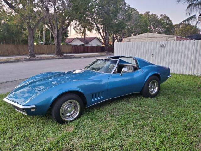 Chevrolet Corvette 1968 image number 28