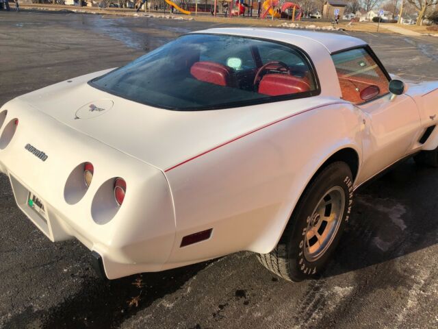 Chevrolet Corvette 1979 image number 25