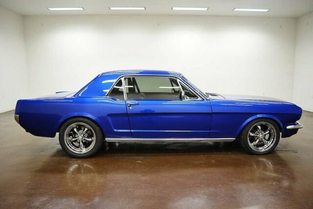 Ford Mustang 1966 image number 27