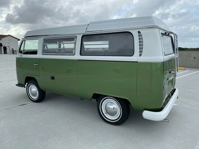 Volkswagen Bus/Vanagon 1968 image number 27