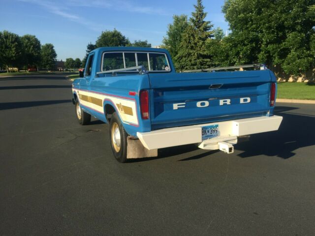 Ford F-250 1976 image number 22