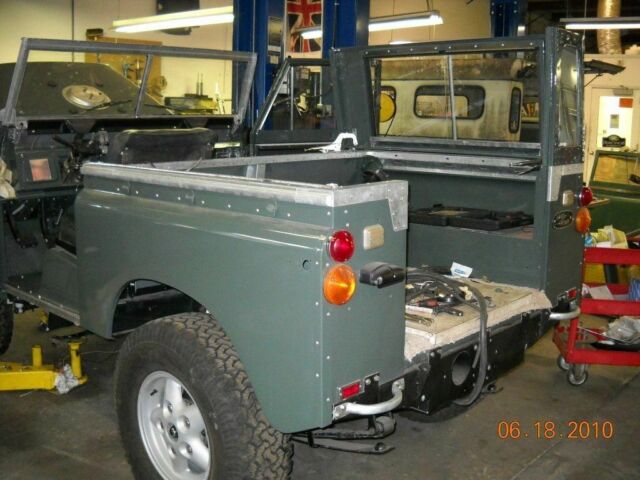 Land Rover Series IIA 1971 image number 12