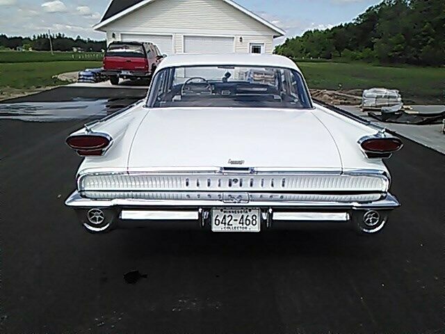 Oldsmobile 88 1959 image number 2