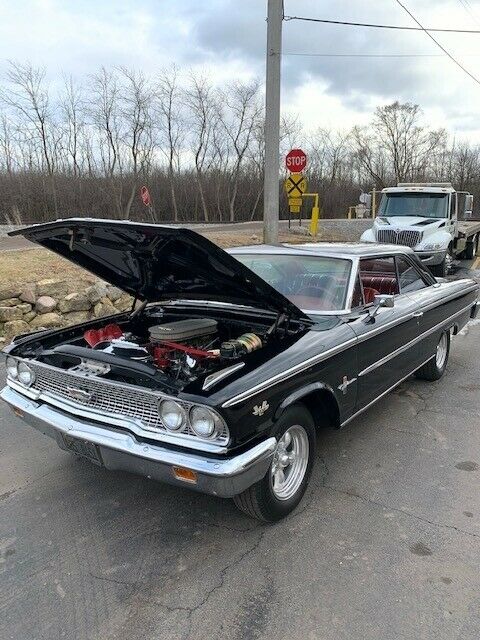 Ford Galaxie 1963 image number 23